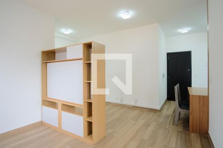 Sala de kitnet/studio para alugar com 1 quarto, 38m² em Parque São Jorge, São Paulo