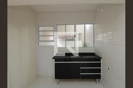 Sala/Cozinha de casa para alugar com 2 quartos, 60m² em Vila Medeiros, São Paulo