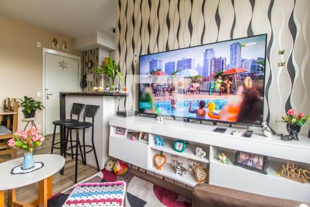 Sala de TV de apartamento à venda com 2 quartos, 51m² em Centro, Barueri