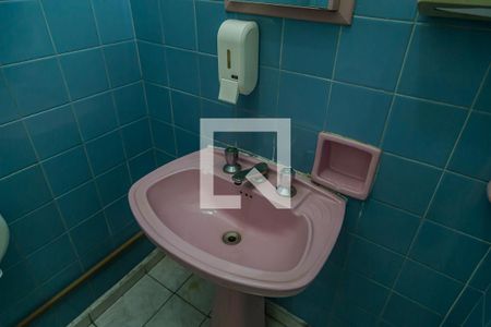 Lavabo de casa para alugar com 4 quartos, 184m² em Vila Guarani, São Paulo