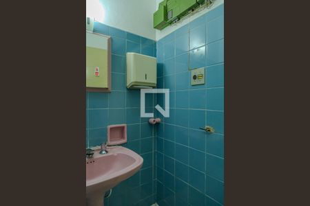 Lavabo de casa para alugar com 4 quartos, 184m² em Vila Guarani, São Paulo