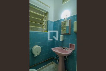 Lavabo de casa para alugar com 4 quartos, 184m² em Vila Guarani, São Paulo