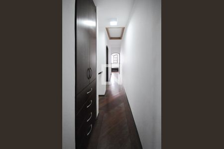 Corredor de casa à venda com 4 quartos, 265m² em Parque Terra Nova Ii, São Bernardo do Campo