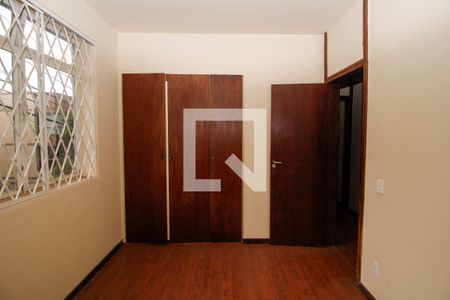 Quarto de apartamento à venda com 3 quartos, 95m² em Cruzeiro, Belo Horizonte