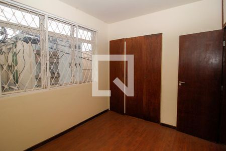 Quarto de apartamento à venda com 3 quartos, 95m² em Cruzeiro, Belo Horizonte