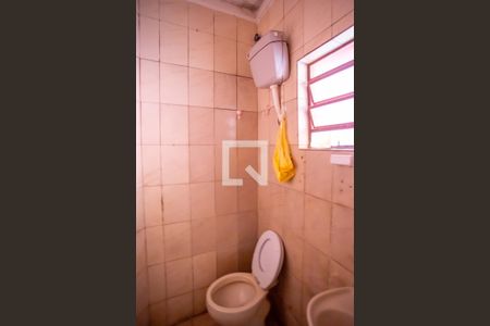 Banheiro de casa para alugar com 1 quarto, 30m² em Vila Nogueira, Diadema