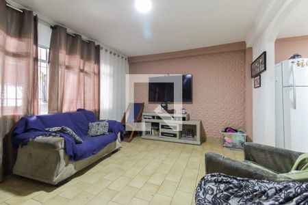 Sala de casa para alugar com 3 quartos, 85m² em Conjunto Residencial José Bonifácio, São Paulo