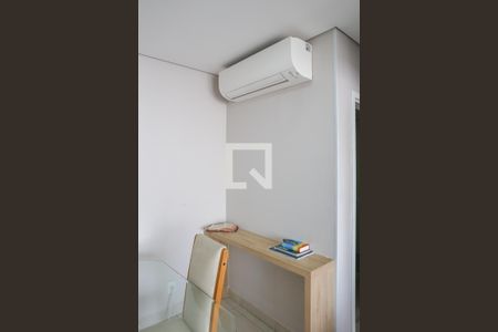 Sala de apartamento à venda com 2 quartos, 70m² em Vila Romana, São Paulo