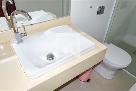 Casa para alugar com 320m², 4 quartos e 4 vagas Casa para alugar com 320m², 4 quartos e 4 vagasBanheiro