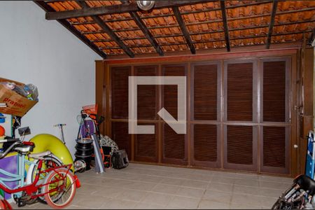 Casa para alugar com 320m², 4 quartos e 4 vagas Casa para alugar com 320m², 4 quartos e 4 vagasGaragem