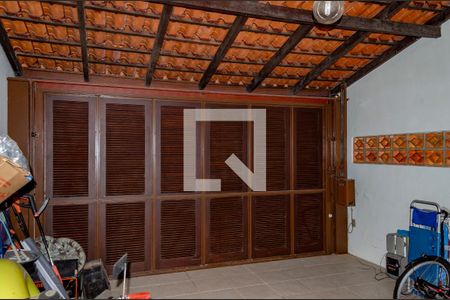 Casa para alugar com 320m², 4 quartos e 4 vagas Casa para alugar com 320m², 4 quartos e 4 vagasGaragem