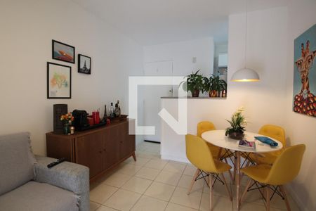 Sala de apartamento para alugar com 2 quartos, 60m² em Anil, Rio de Janeiro