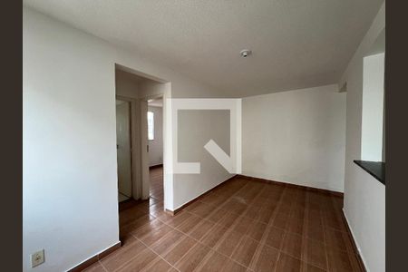 Sala de apartamento para alugar com 2 quartos, 52m² em Parque Santa Rosa, Suzano