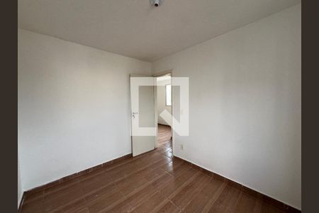 Quarto 2 de apartamento para alugar com 2 quartos, 52m² em Parque Santa Rosa, Suzano