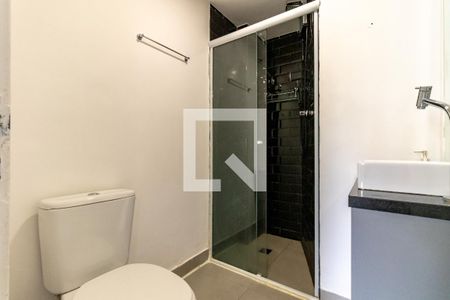 Banheiro de apartamento para alugar com 1 quarto, 40m² em Itaim Bibi, São Paulo