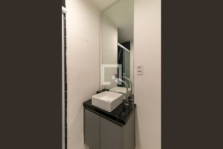 Banheiro de apartamento para alugar com 1 quarto, 40m² em Itaim Bibi, São Paulo