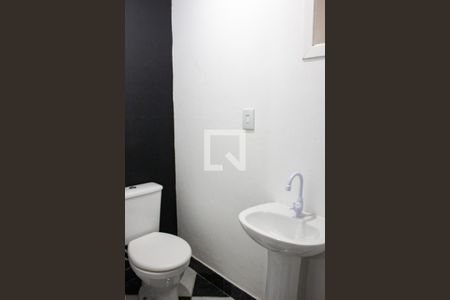 Lavabo de casa de condomínio para alugar com 2 quartos, 95m² em Vila Urupês, Suzano