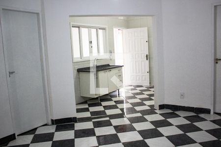 Sala de casa de condomínio para alugar com 2 quartos, 95m² em Vila Urupês, Suzano