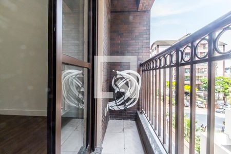 Apartamento à venda com 97m², 3 quartos e 2 vagas Apartamento à venda com 97m², 3 quartos e 2 vagasSacada