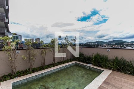 Apartamento à venda com 97m², 3 quartos e 2 vagas Apartamento à venda com 97m², 3 quartos e 2 vagasPiscina