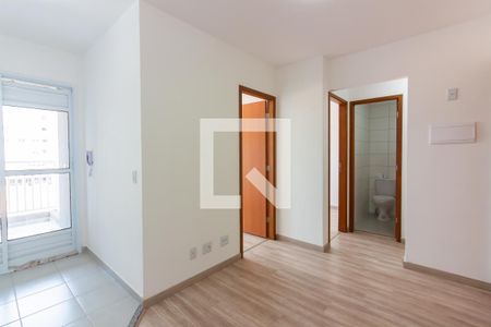 Sala  de apartamento à venda com 2 quartos, 38m² em Santa Maria, Osasco