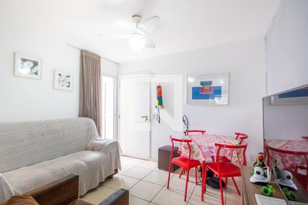 Sala de apartamento à venda com 2 quartos, 52m² em Metalúrgicos, Osasco