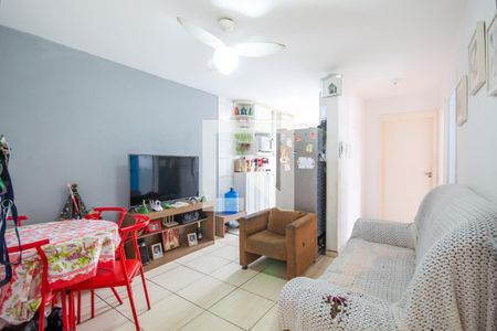 Sala de apartamento à venda com 2 quartos, 52m² em Metalúrgicos, Osasco