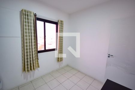 Quarto 1 de apartamento para alugar com 2 quartos, 57m² em Del Castilho, Rio de Janeiro