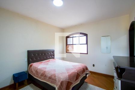 Quarto 1 de casa para alugar com 2 quartos, 110m² em Vila Cecilia Maria, Santo André