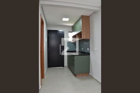 Cozinha de kitnet/studio para alugar com 1 quarto, 17m² em Novo Mundo, Curitiba