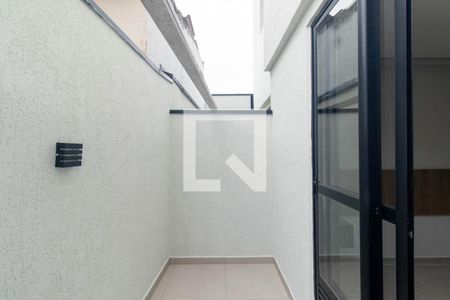 Varanda de kitnet/studio para alugar com 1 quarto, 20m² em Novo Mundo, Curitiba