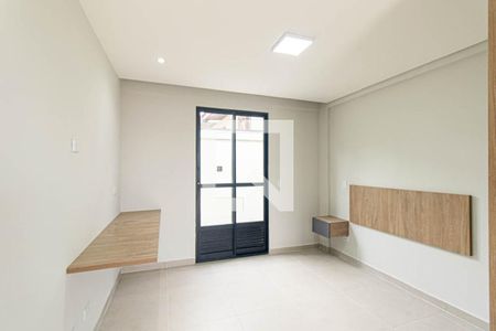 Studio de kitnet/studio para alugar com 1 quarto, 20m² em Novo Mundo, Curitiba