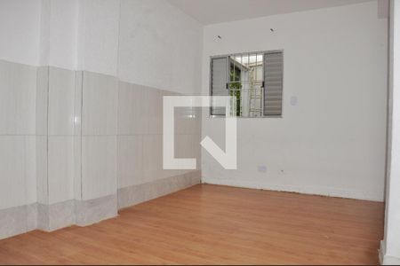 Quarto de casa para alugar com 1 quarto, 40m² em Nossa Senhora do O, São Paulo