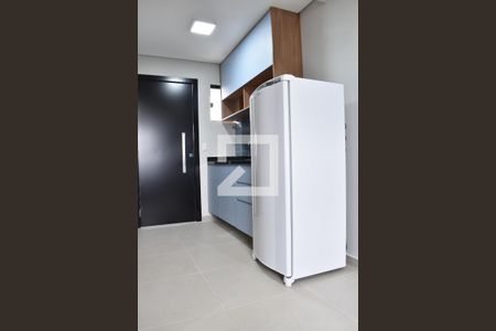 Cozinha de kitnet/studio para alugar com 1 quarto, 20m² em Novo Mundo, Curitiba