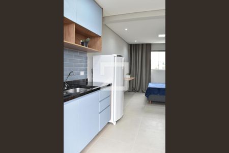 Cozinha de kitnet/studio para alugar com 1 quarto, 20m² em Novo Mundo, Curitiba