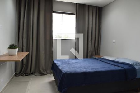 Quarto de kitnet/studio para alugar com 1 quarto, 20m² em Novo Mundo, Curitiba