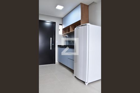 Cozinha de kitnet/studio para alugar com 1 quarto, 19m² em Novo Mundo, Curitiba