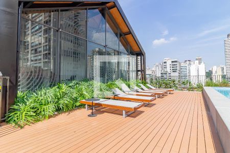 Studio para alugar com 27m², 1 quarto e sem vaga Studio para alugar com 27m², 1 quarto e sem vagaPiscina