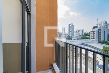 Studio para alugar com 27m², 1 quarto e sem vaga Studio para alugar com 27m², 1 quarto e sem vagaVaranda