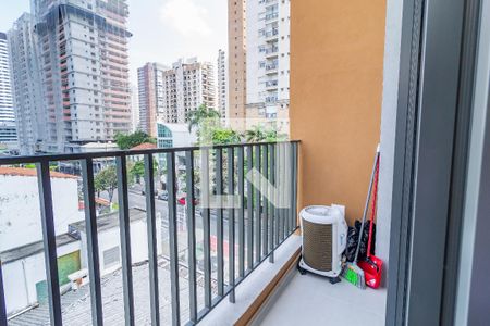 Studio para alugar com 27m², 1 quarto e sem vaga Studio para alugar com 27m², 1 quarto e sem vagaVaranda