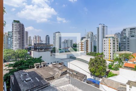 Studio para alugar com 27m², 1 quarto e sem vaga Studio para alugar com 27m², 1 quarto e sem vagaVaranda