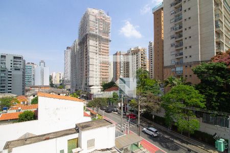 Studio para alugar com 27m², 1 quarto e sem vaga Studio para alugar com 27m², 1 quarto e sem vagaVaranda