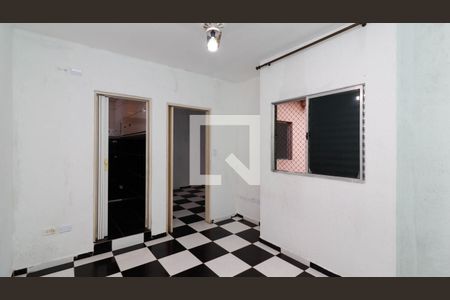 Quarto de casa para alugar com 1 quarto, 60m² em Jardim Triana, São Paulo