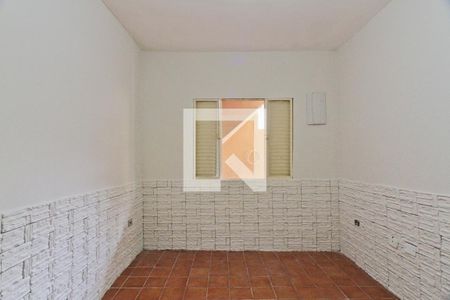 Quarto de casa para alugar com 1 quarto, 50m² em Vila Guedes, São Paulo