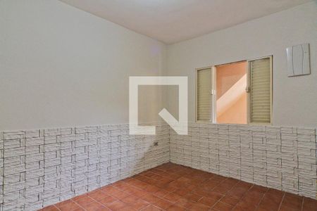 Quarto de casa para alugar com 1 quarto, 50m² em Vila Guedes, São Paulo