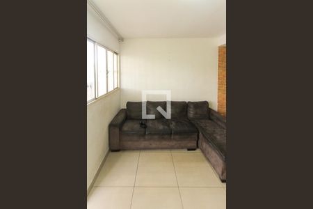 Sala de casa de condomínio para alugar com 3 quartos, 100m² em Jardim Aricanduva, São Paulo