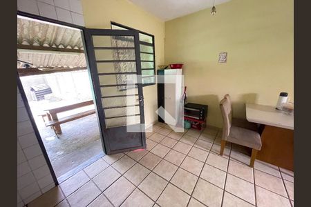 Cozinha de casa de condomínio à venda com 2 quartos, 80m² em Darcy Vargas, Belo Horizonte