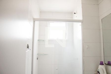 Banheiro de apartamento para alugar com 2 quartos, 50m² em Jardim Sao Joao (jaragua), São Paulo