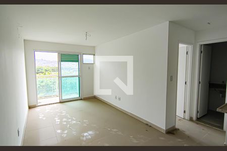 sala / cozinha de apartamento para alugar com 1 quarto, 47m² em Taquara, Rio de Janeiro