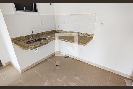 sala / cozinha de apartamento para alugar com 1 quarto, 47m² em Taquara, Rio de Janeiro